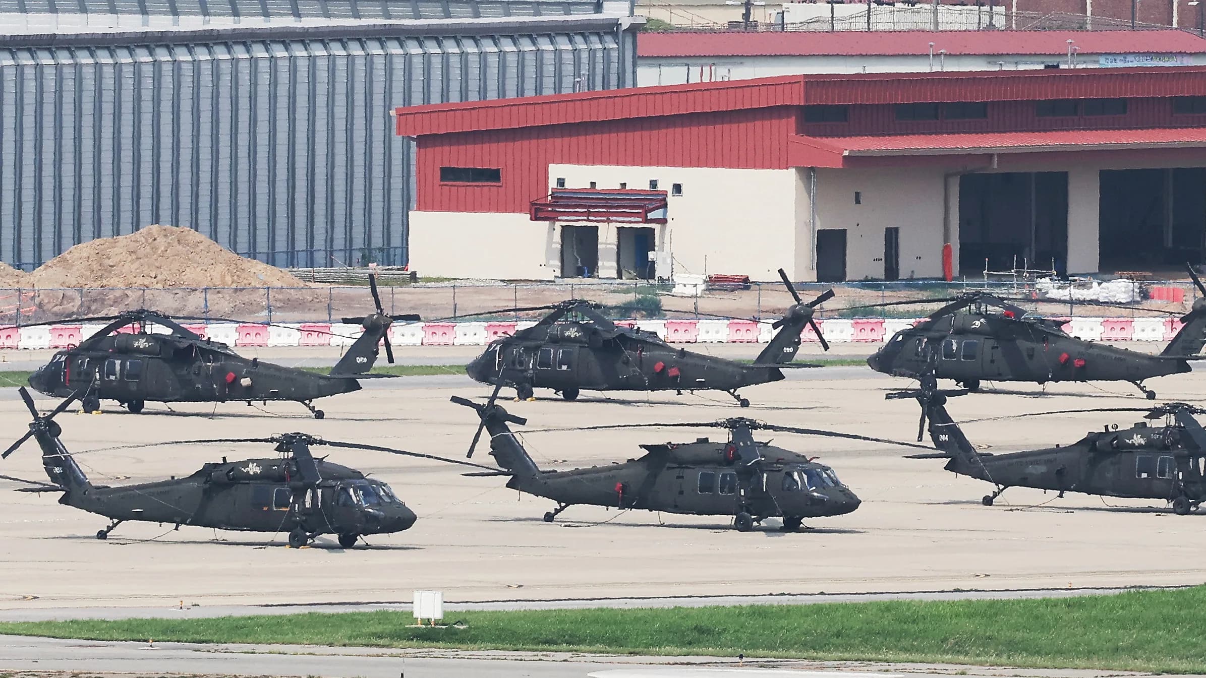 A tervezettnél korábban érkeznek Horvátországba a Black Hawk helikopterek és a HIMARS rendszerek
