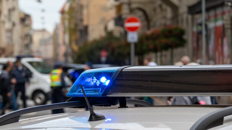 Intézkedés közben eltörték egy idős nő mindkét karját, évekkel később született ítélet